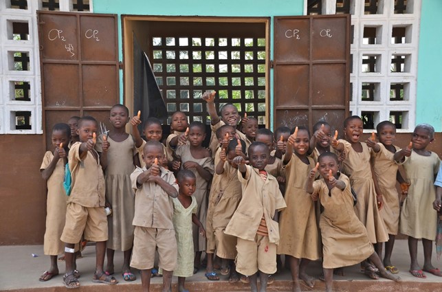 Enfants togolais à l'école